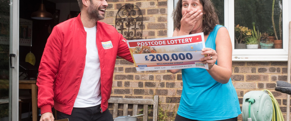 Coffee Cup Reading Predicts £200,000 Postcode Lottery Win