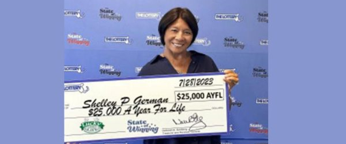 $500,0000 Winning Lucky for Life Ticket Put in Anniversary Card