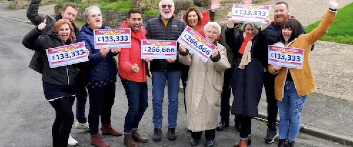 Dream Honeymoon after £399,999 Postcode Lottery Win